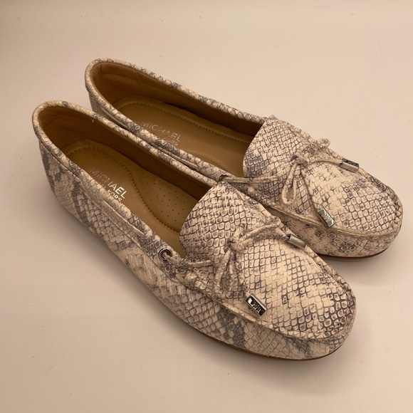 Michael Kors MK Leather Snake Print Loafers Size 7 - Picture 1 of 8